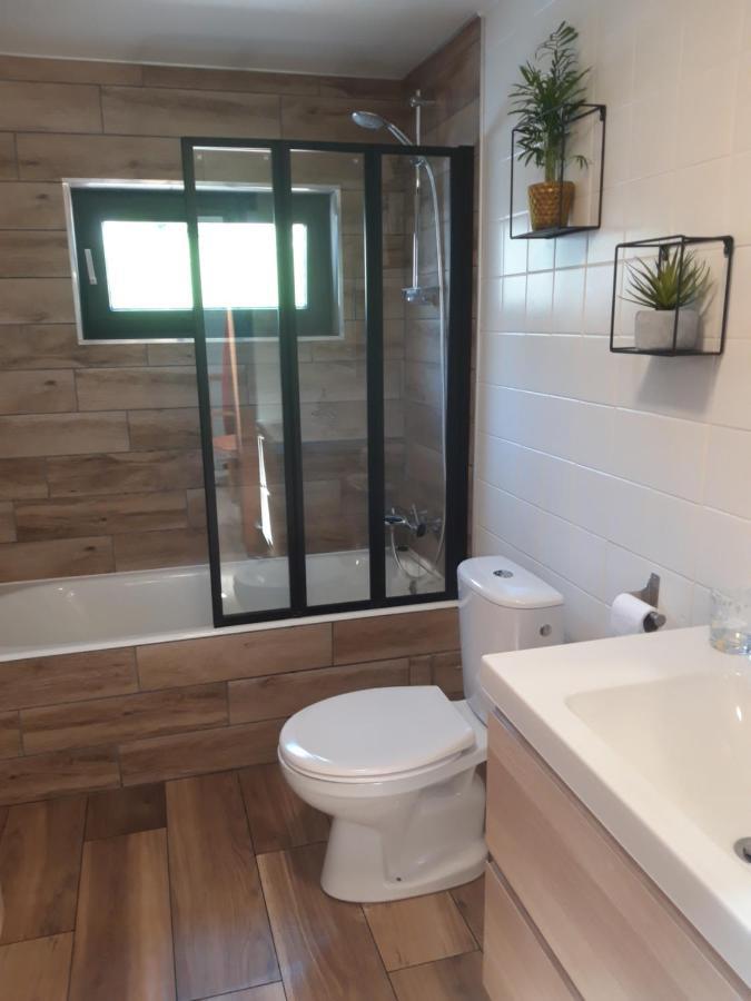 B&B Chez Fouchs - Chambre D'Hotes Dun-sur-Meuse Zimmer foto
